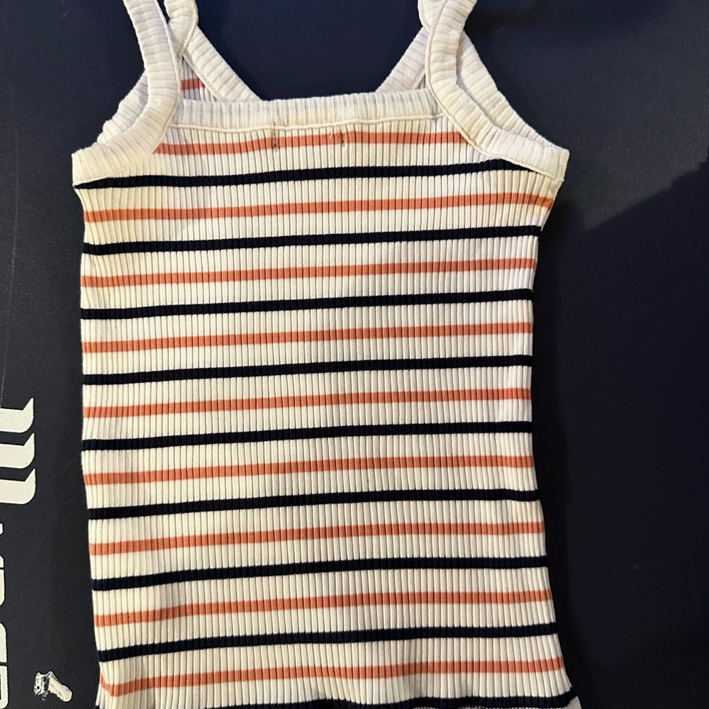 strip top - Picture 2 of 3